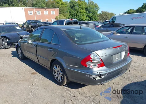2005 Mercedes-Benz E 320 из США, поврежденный, VIN WDBUF65J25A684408